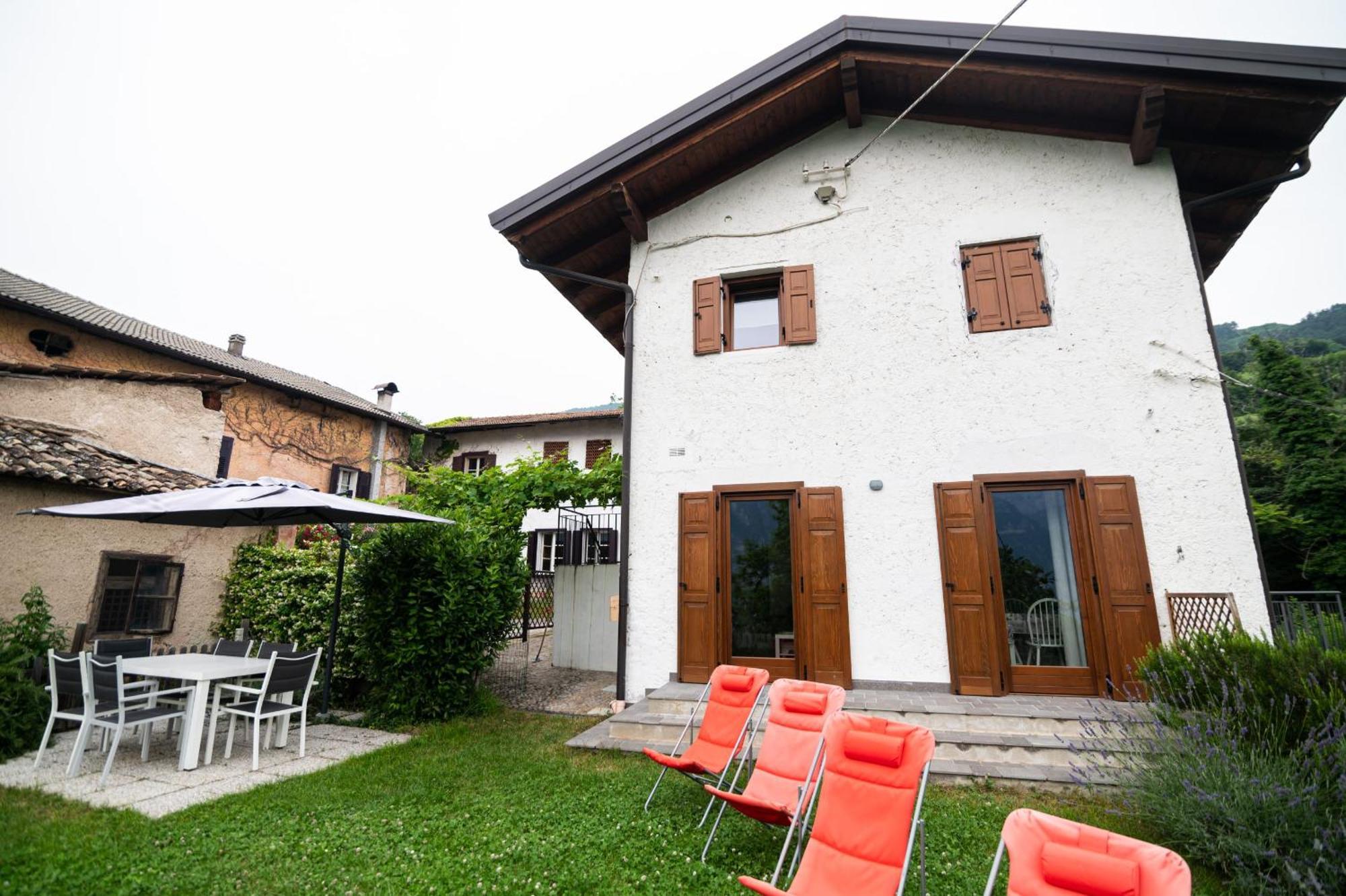 Cottage Lavanda E Rosmarino Lavis Luaran gambar